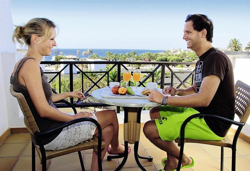 Allsun Hotel Albatros Costa Teguise Dış mekan fotoğraf